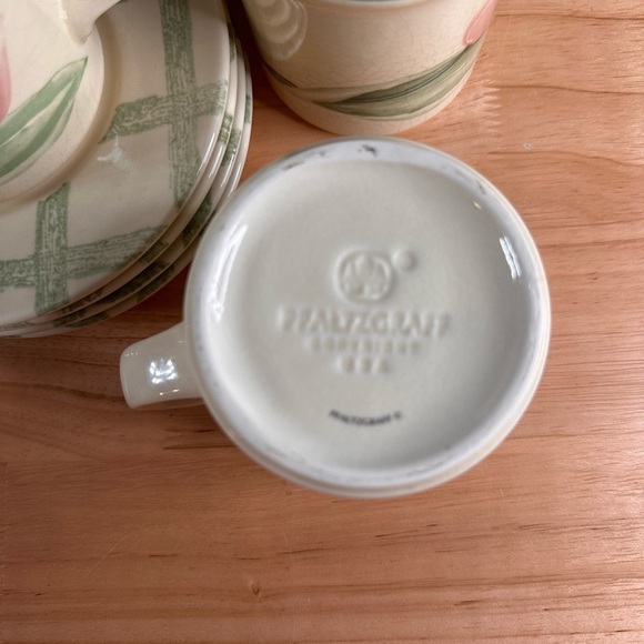 Pfaltzgraff set of 4 cups / saucers in amazing vintage condition - Picture 2 of 5